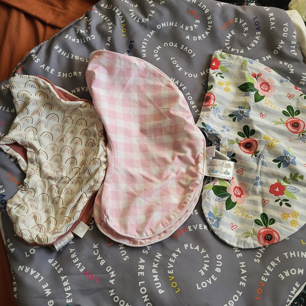 🩷SOLD🩷3 boppy pillow covers baby girl